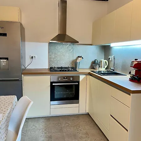 Apartment Rozalka Vipava Valley Podnanos